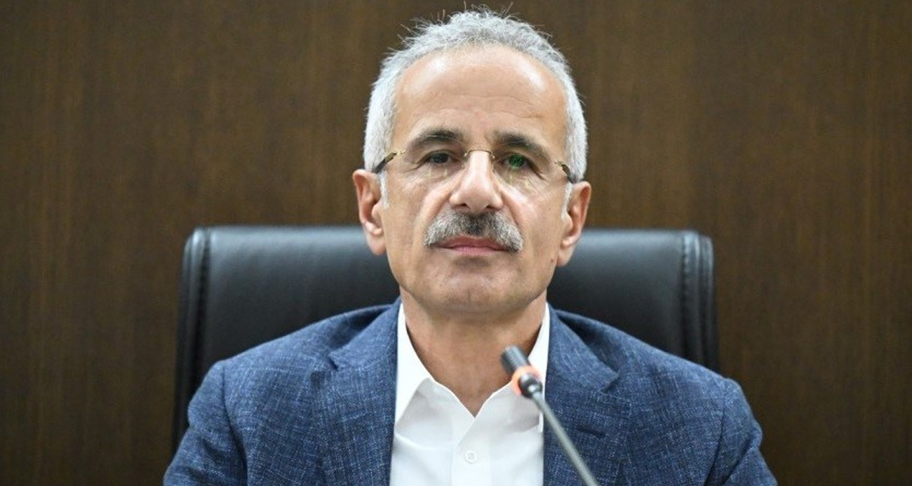 Ulaştırma ve Altyapı Abdulkadir Uraloğlu'na, Ankara-Niğde Otoyolu'nda radar cezası kesildi.