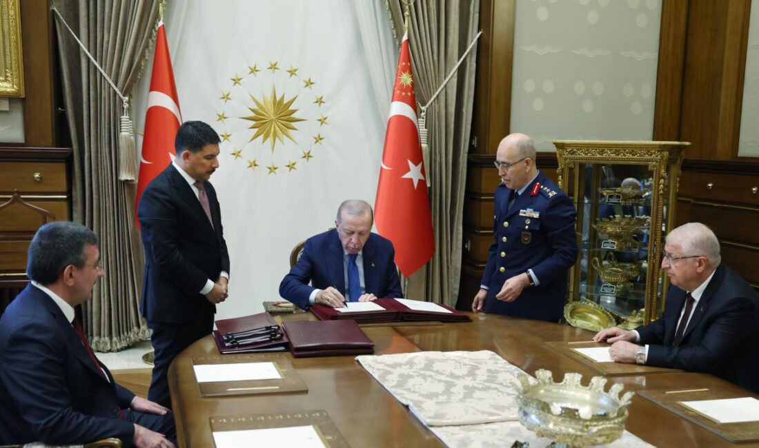 Yüksek Askeri Şura kararıyla, Genelkurmay Başkanlığına Kara Kuvvetleri Komutanı Orgeneral