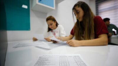 Ankara merkezli açıklamalarda, Yükseköğretim Kurulu (YÖK) Başkanı Prof. Dr. Erol