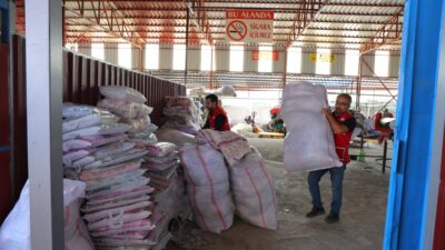 Kahramanmaraş'ta faaliyet gösteren yorgancı esnafı Zülfikar Çırak, deprem sonrası toparlanma