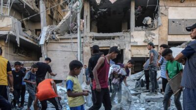 İsrail’in Gazze Şeridi’nde sürdürdüğü saldırılarda hayatını kaybeden sivillerin sayısı 63