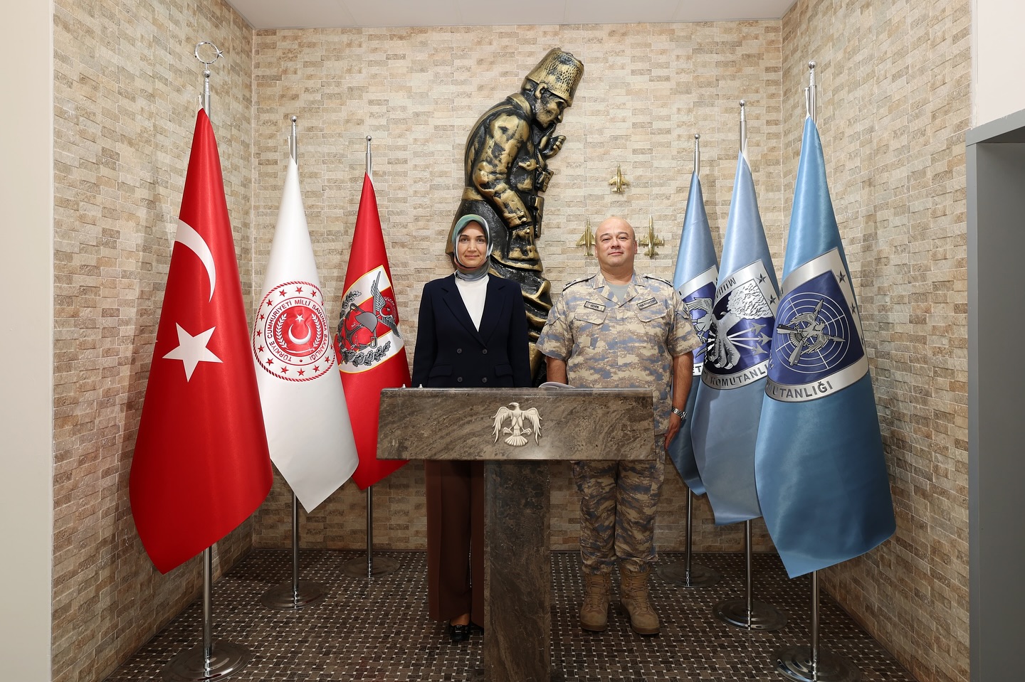 17’nci Hava ve Füze Savunma Üs Komutanlığı’nı ziyaret eden Afyonkarahisar