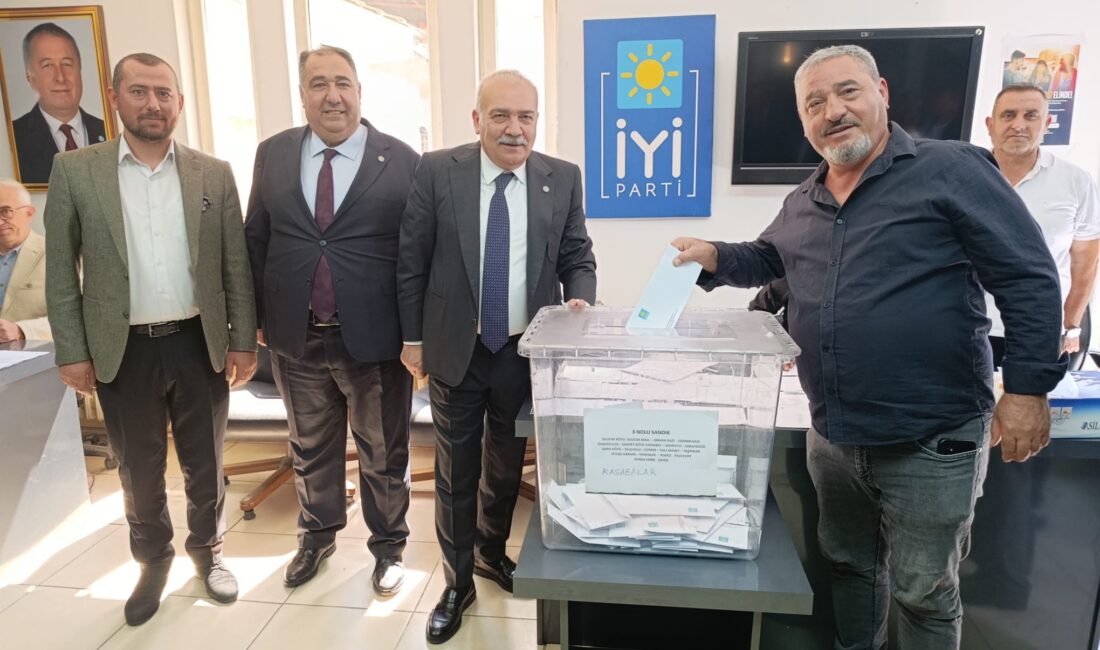 İYİ Parti Afyonkarahisar Merkez İlçe Başkanlığında, yaklaşan kongre öncesi delege