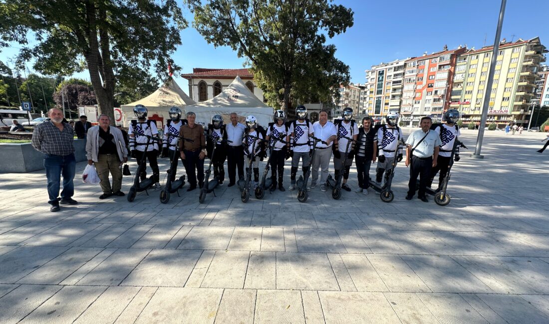 İYİ Parti, Afyonkarahisar’da dikkat çekici bir tanıtım çalışmasına imza attı.