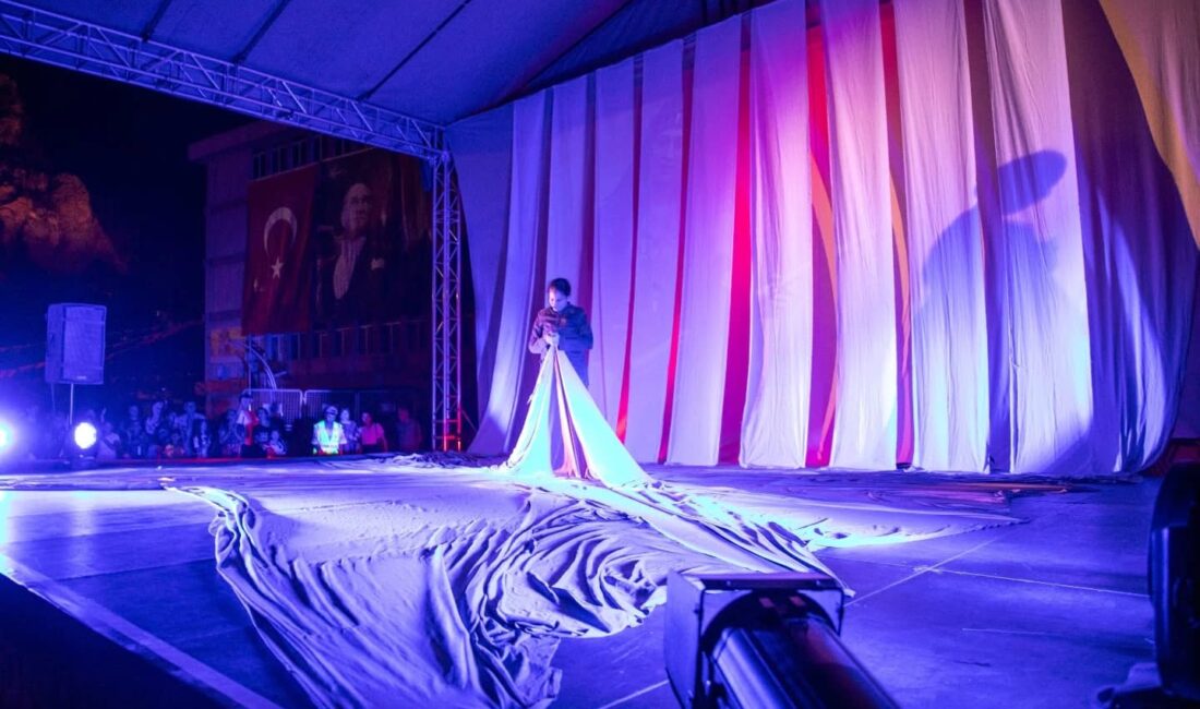 Afyonkarahisar Belediyesi, 30 Ağustos Zafer Bayramı kapsamında “Kurtuluşun Kadınları” temalı