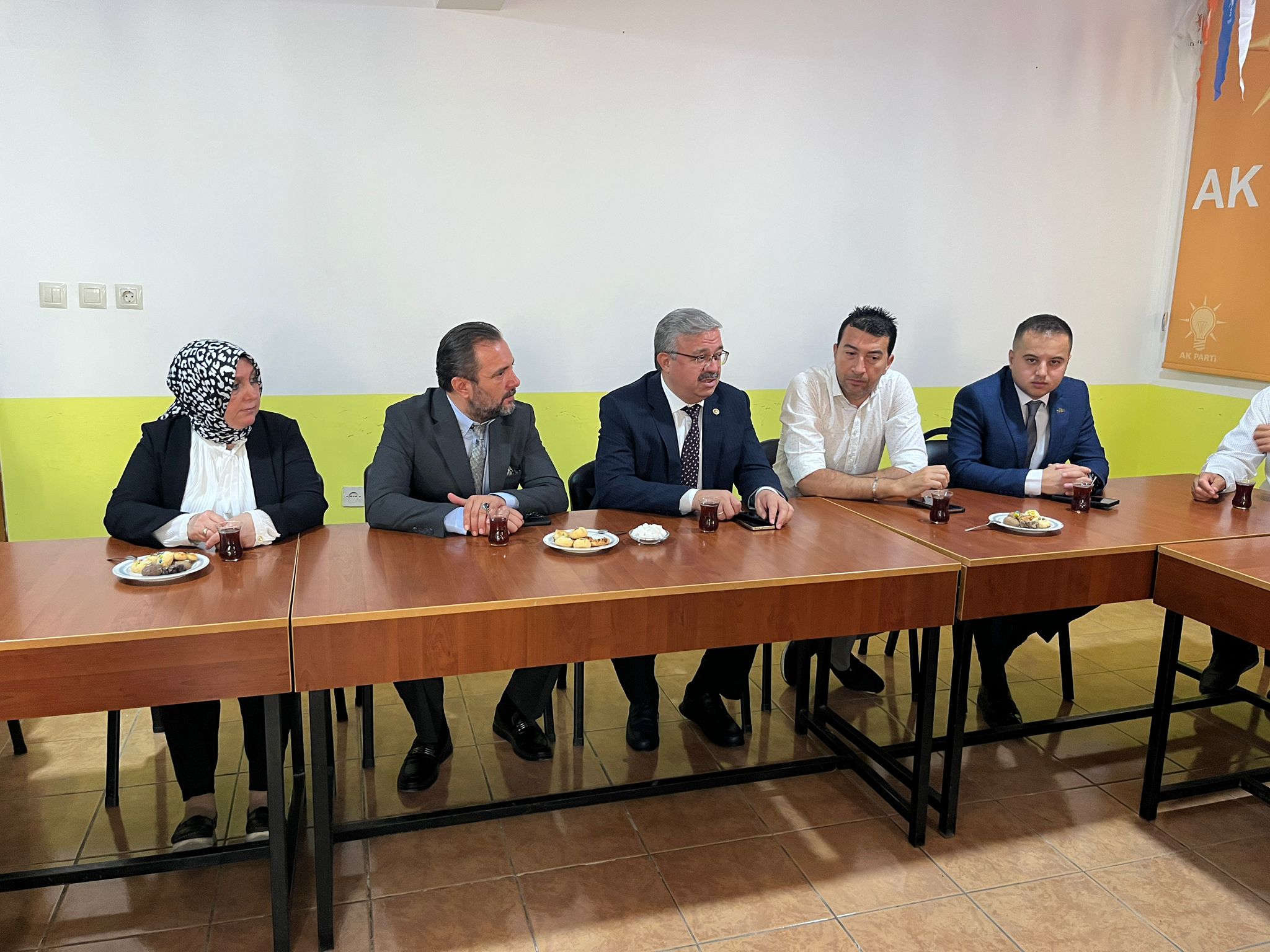 TBMM Başkanlık Divanı Üyesi ve AK Parti Afyonkarahisar Milletvekili İbrahim