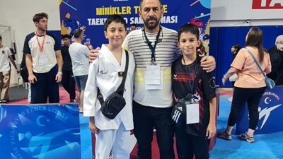 Ankara’da düzenlenen Minikler Türkiye Taekwondo Şampiyonası, Afyonkarahisar’dan katılan sporcuların elde