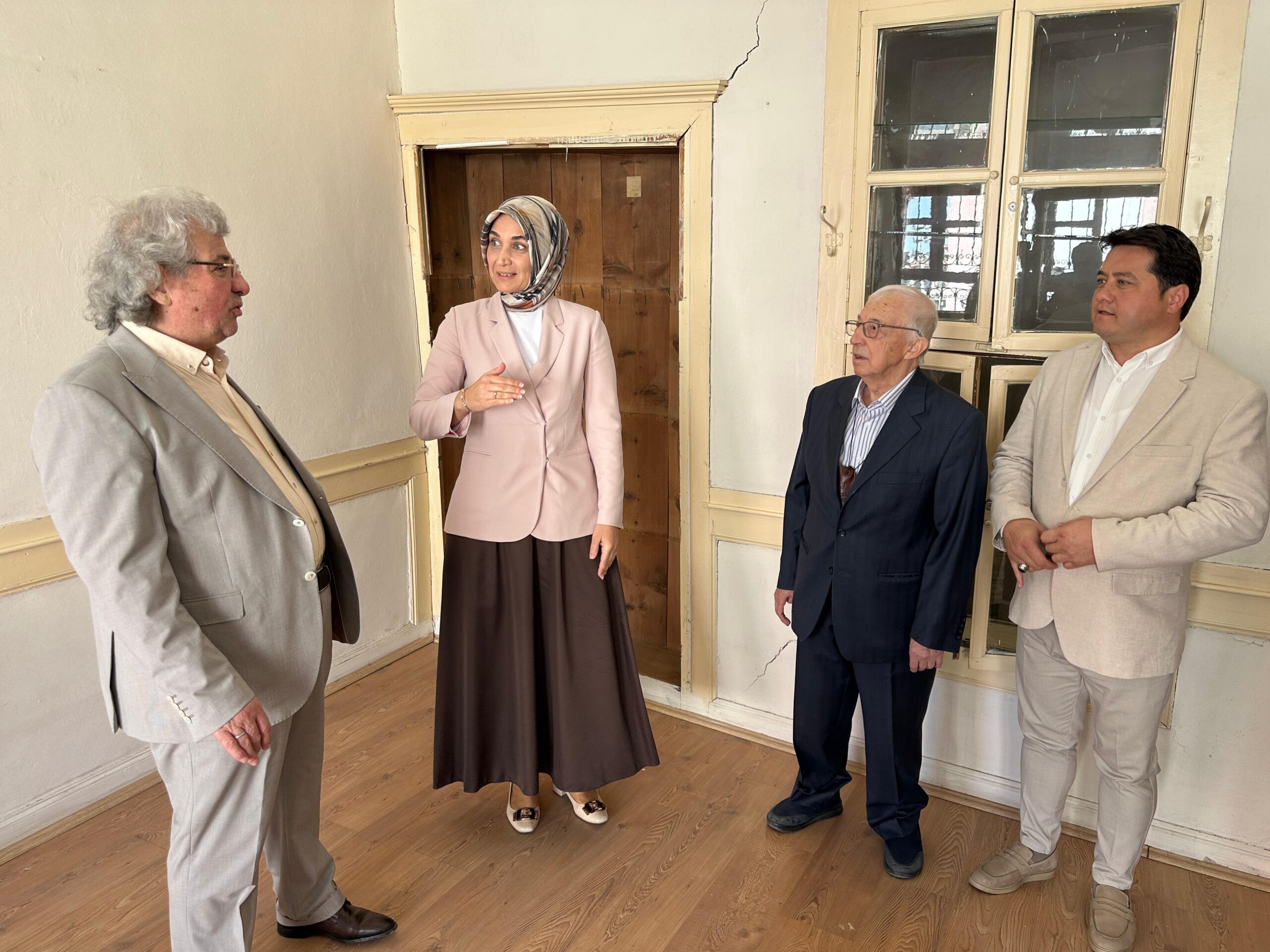 Afyonkarahisar Valisi Doç. Dr. Kübra Güran Yiğitbaşı, Bolvadin ilçesinde bir