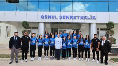 Afyonkarahisar’ın gururu haline gelen “Bizim Gızlar” voleybol takımı, Kadınlar Voleybol