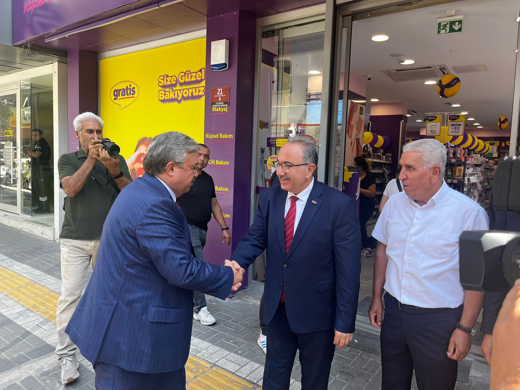 AK Parti Afyonkarahisar Milletvekili ve TBMM Başkanlık Divanı Üyesi Av.