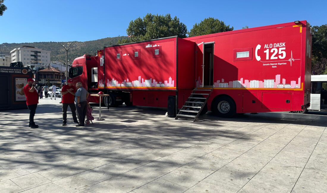 Deprem ve Zorunlu Deprem Sigortası (ZDS) farkındalığını artırmak amacıyla yola