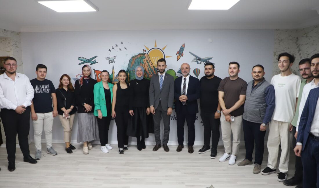 Gençlik ve Spor Bakan Yardımcısı Safa Koçoğlu, bir dizi program