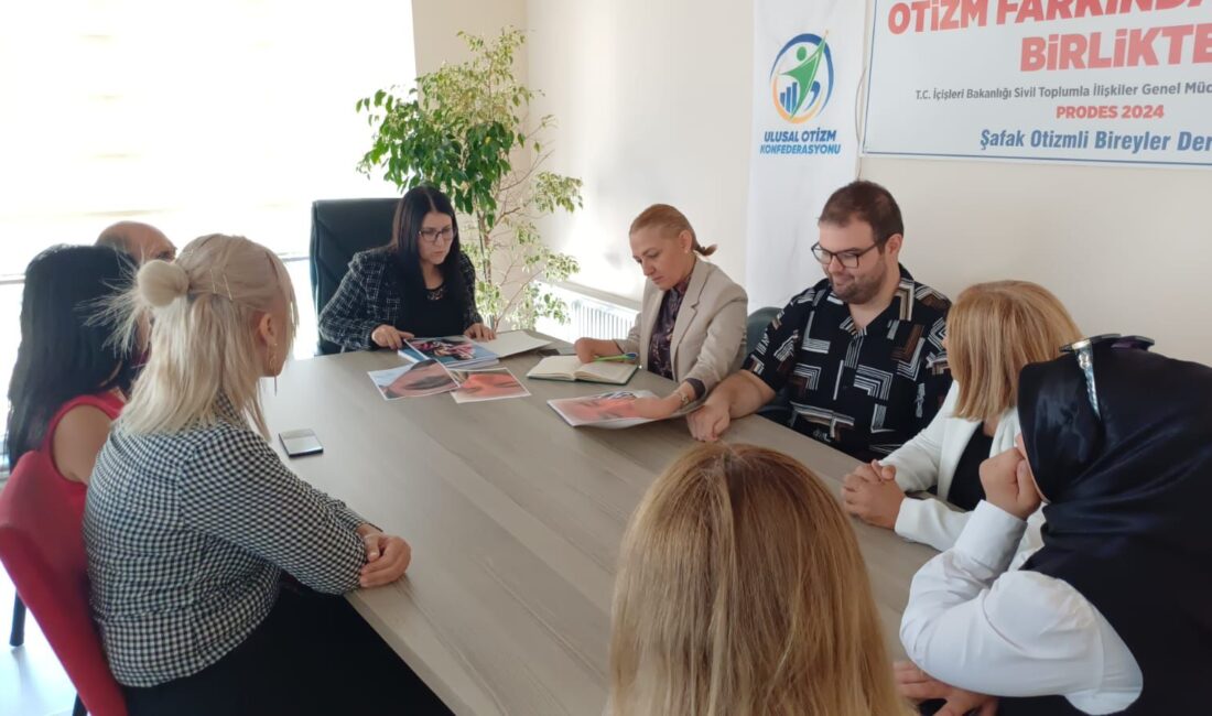 TBMM Engelli Hakları Komisyonu Sözcüsü, otizmli bireylerin sorunlarını dinledi