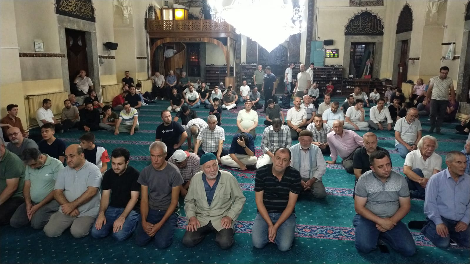   Afyonkarahisar’da Mevlid Kandili, şehir genelinde düzenlenen programlarla büyük bir