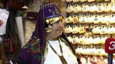 Afyonkarahisar’ın tarihi ve kültürel zenginlikleriyle öne çıkan Ayazini Köyü’nde kadınların