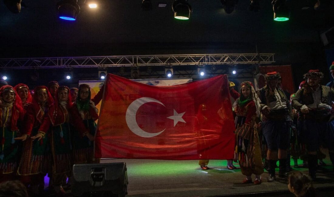 Afyonkarahisar Belediyesi, Zafer Haftası kutlamaları kapsamında kentin sosyal yaşamına renk