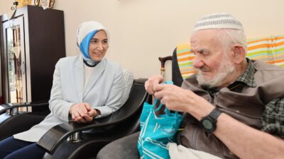 Afyonkarahisar Valisi Doç. Dr. Kübra Güran Yiğitbaşı, şehrin sevilen simalarından,