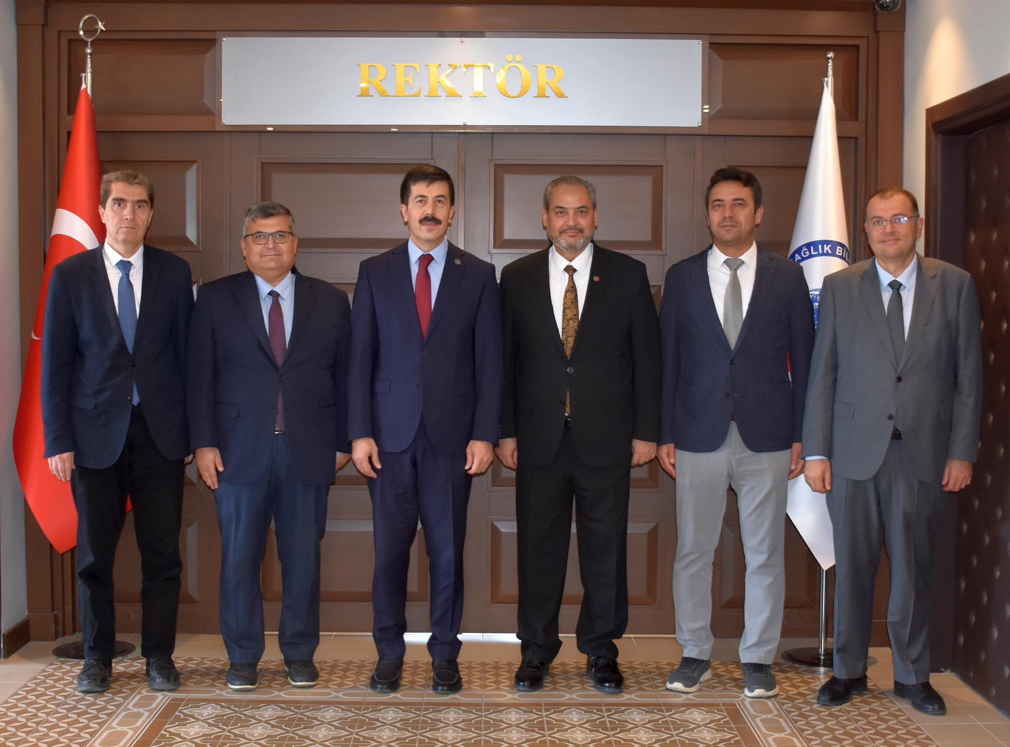 Afyonkarahisar Sağlık Bilimleri Üniversitesi (AFSÜ) Rektörü Prof. Dr. Adem Aslan,