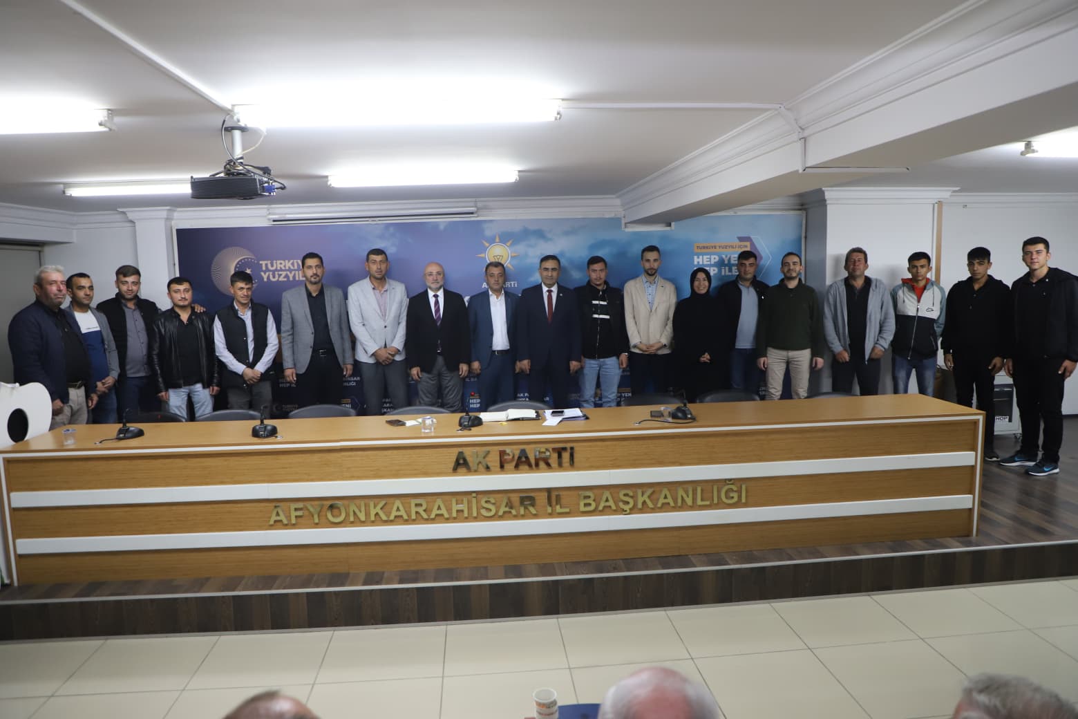 AK Parti’ye katıldı
Afyonkarahisar’ın Salar beldesinde İYİ Parti ve Yeniden Refah