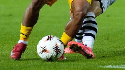 UEFA Avrupa Ligi'nde ilk hafta mücadelesi oynanan 9 maçla başladı.