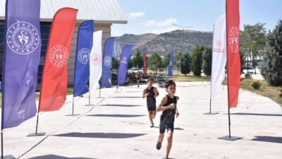 Triatlon’da 4. Bölge 3. Final Etabı Triatlon Yarışları, Afyonkarahisar Yarı