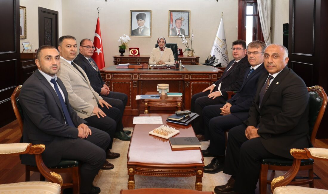 Afyonkarahisar’da, Doç. Dr. Kübra Güran Yiğitbaşı başkanlığında, vali yardımcıları, il