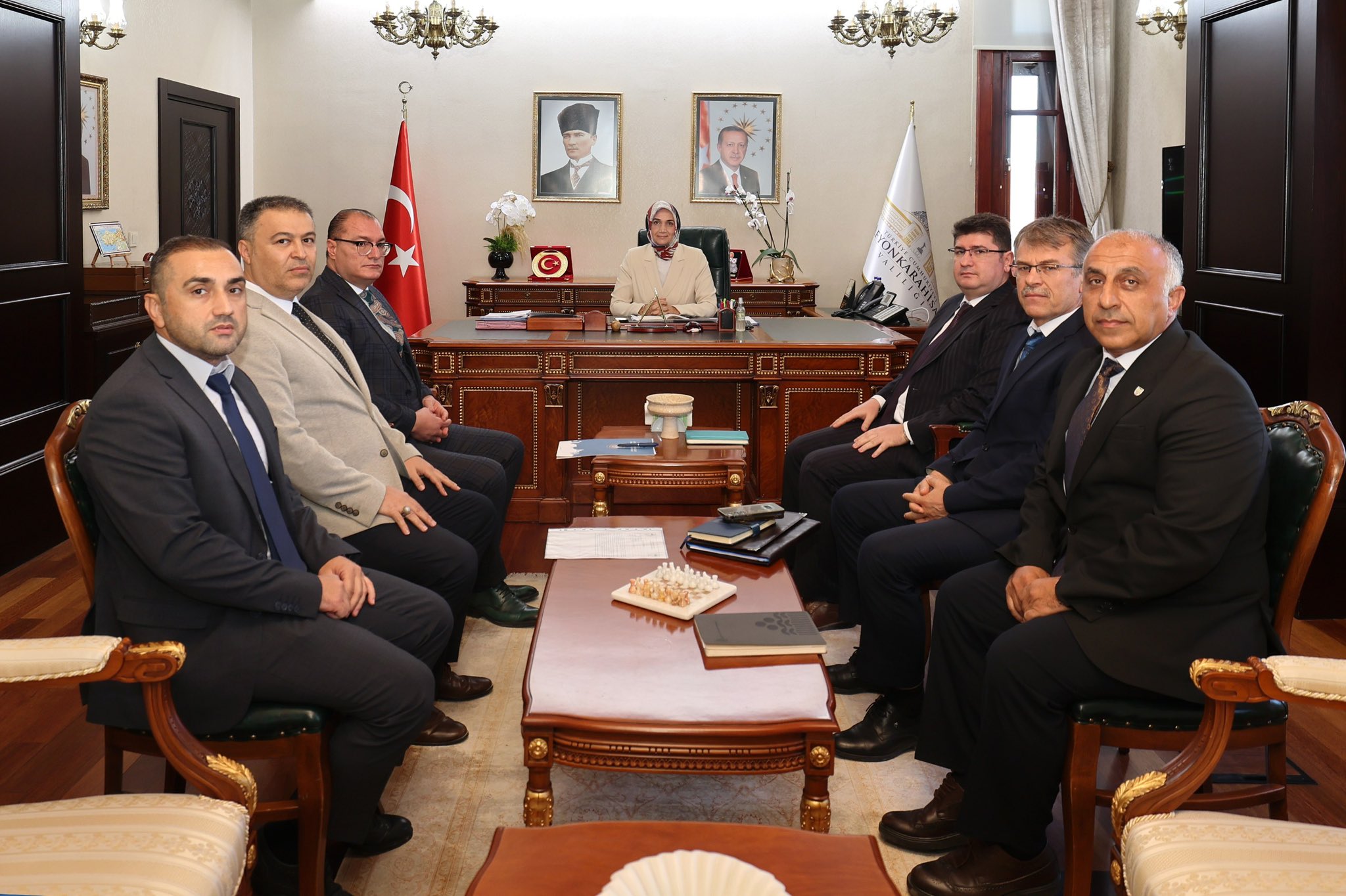 Afyonkarahisar’da, Doç. Dr. Kübra Güran Yiğitbaşı başkanlığında, vali yardımcıları, il