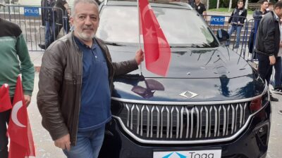 Afyon Kocatepe Üniversitesi öğretim üyelerinden Doç. Dr. Recai Türkmen ve