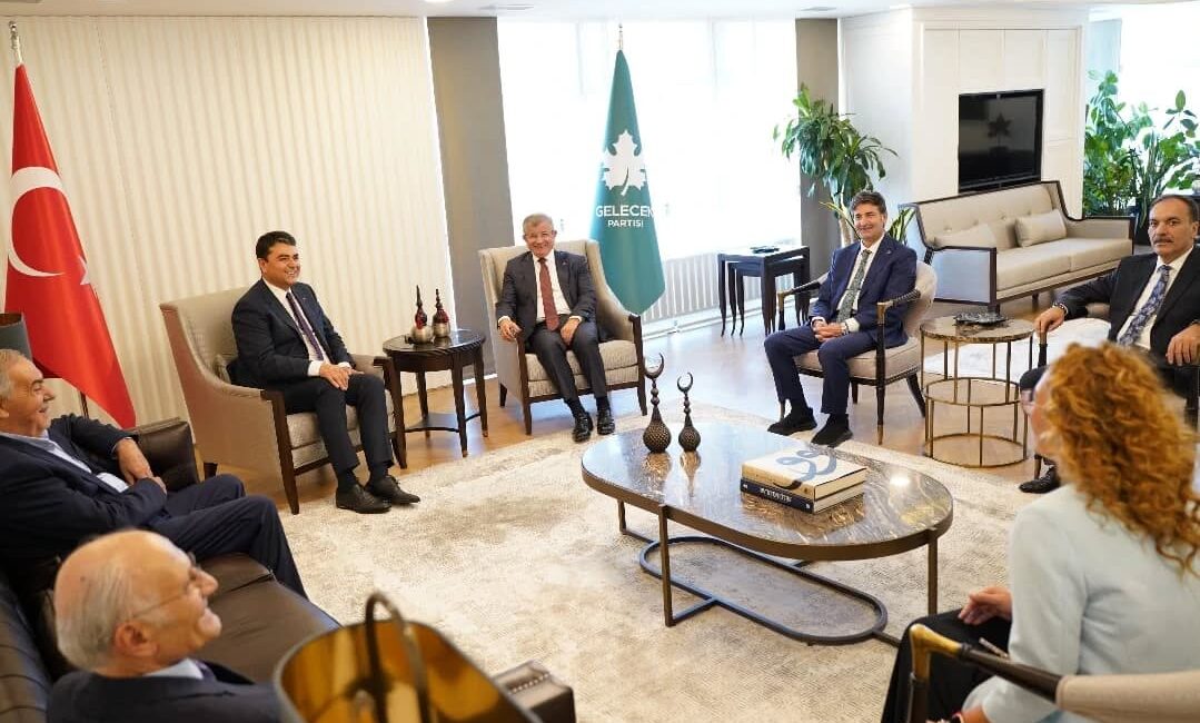 Demokrat Parti (DP) Genel Başkanı Gültekin Uysal, Gelecek Partisi Genel
