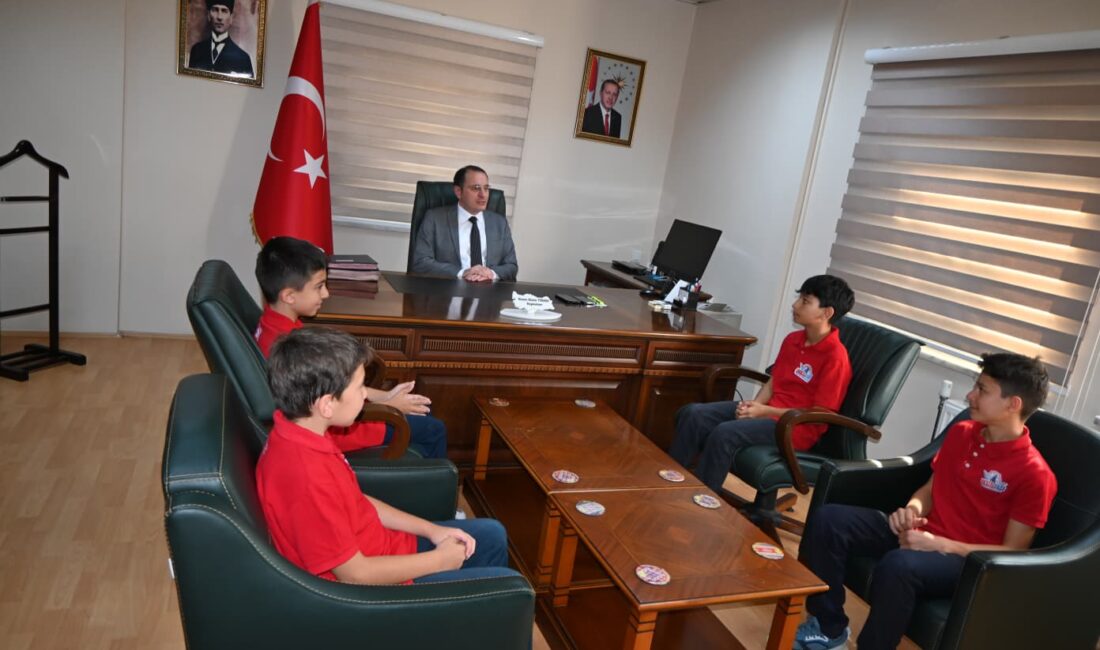 Çay Kaymakamı Hasan Hüsnü Türker, İlçe Milli Eğitim Müdürü Akif