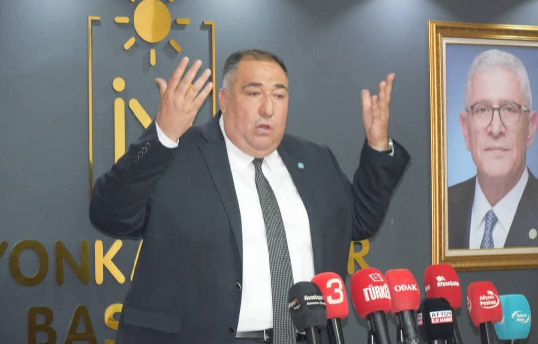 Cumhuriyet Halk Partisi (CHP) Afyonkarahisar İl Başkanı Faruk Duha Erhan,