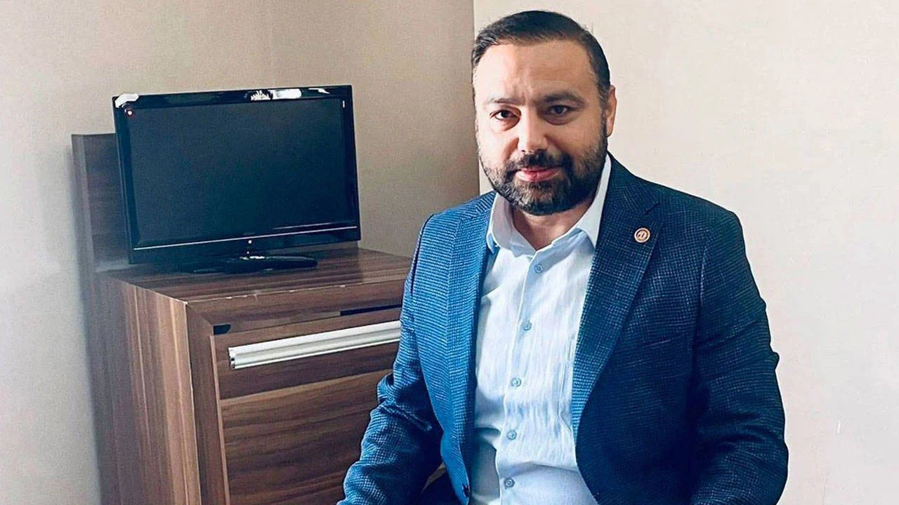 Türkiye Ak Gençlik Ocakları Genel Başkanı Ferhat Aydoğan, sosyal medya