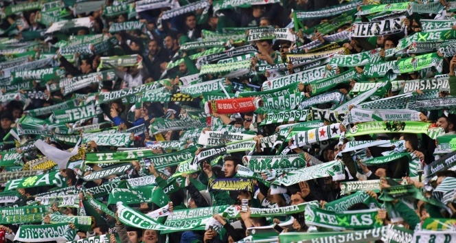 Bursaspor’dan Haciz İddialarına Net Açıklama Bursaspor Yönetim Kurulu Üyesi ve 2. Başkan Oğuzhan Kutlucan, kulüp