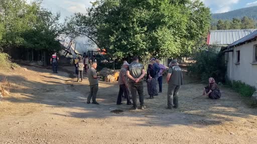 Bir kişi, kayınpederine ait yayla evini kundaklayarak yangının 12 yapının