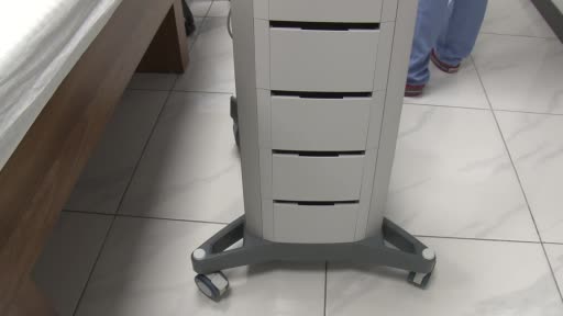 Yapay Zeka Destekli Robotik Lazer ile Ameliyatsız Tedavi Yapay zekâ destekli robotik lazer cihazları, ameliyat gerektirmeyen bel-boyun fıtıkları,