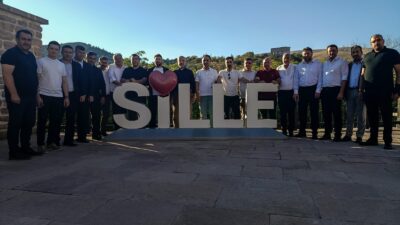 AK Parti Afyonkarahisar İl Başkanı Turgay Şahin, il yönetim kurulu