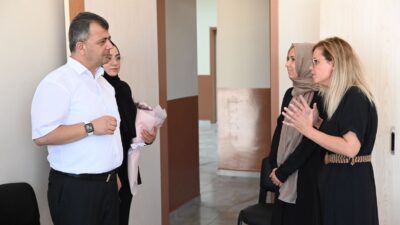 Emirdağ Belediye Başkanı Serkan Koyuncu, Belediye Başkan Yardımcısı Mehmet Emin