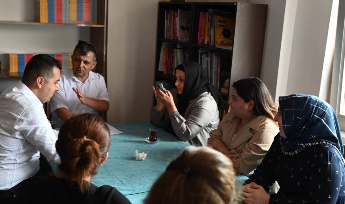 Emirdağ Belediye Başkanı Serkan Koyuncu, başarılarıyla gündemden düşmeyen Emirdağ Belediyesi