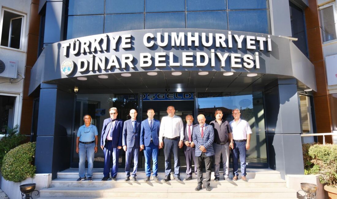 Yeniden Refah Partisi’nden Başkan Topçu’ya ziyaret Yeniden Refah Partisi Afyonkarahisar İl Başkanı Fehmi Güray Çakır, İl