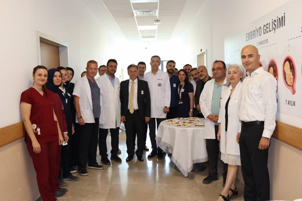AFSÜ Rektör Vekili Prof. Dr. Kemal Şenocak, anne adaylarını bilinçlendirmek