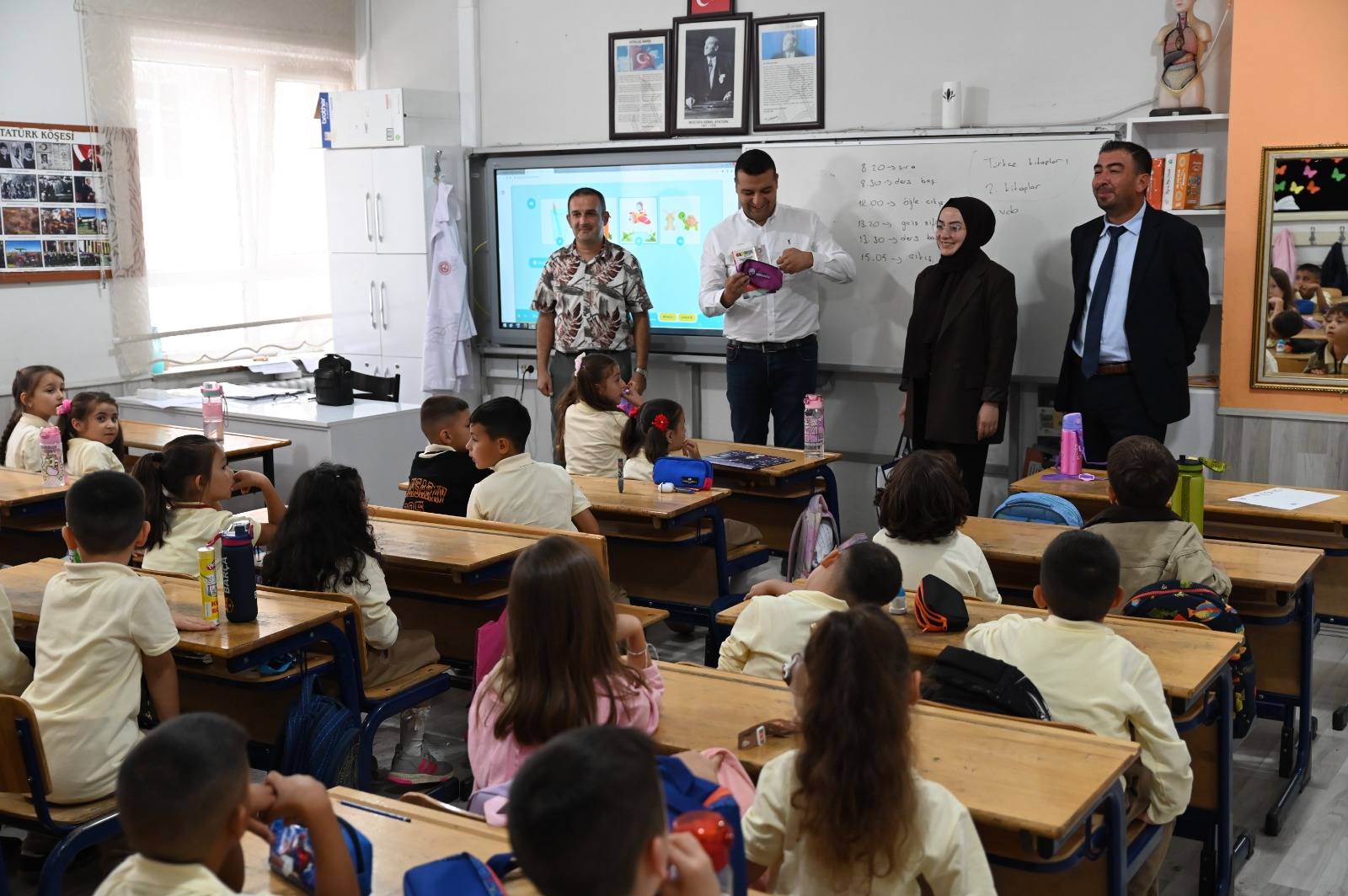 Emirdağ Belediye Başkan Yardımcısı Mehmet Emin Kalender ve Eğitimden Sorumlu