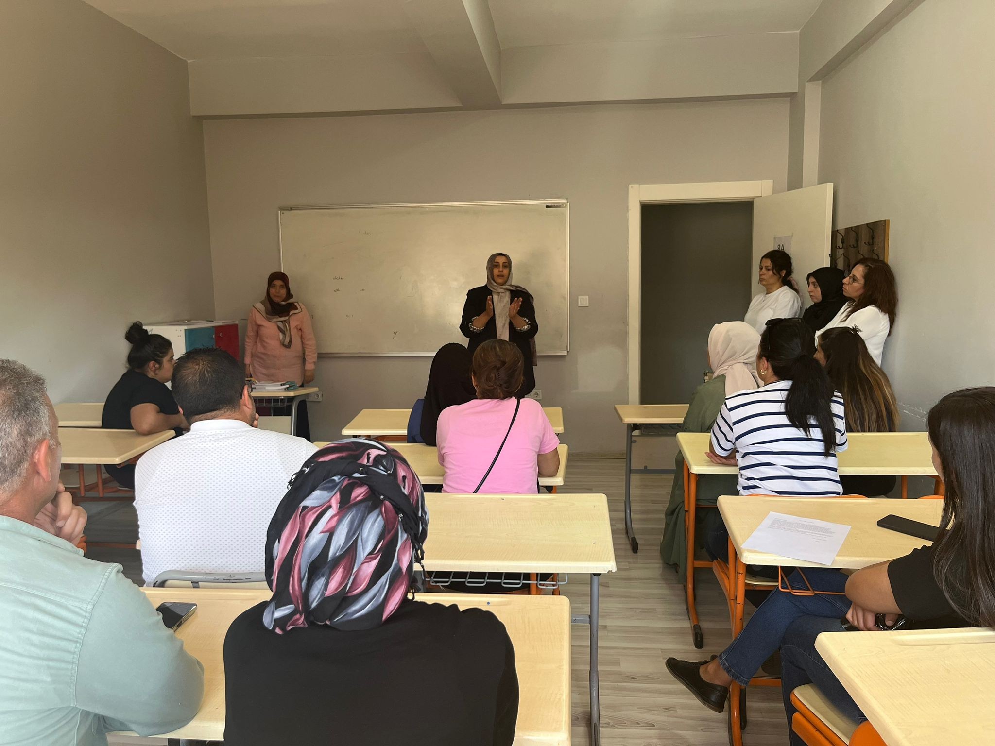 Emirdağ Belediyesi Gençlik Merkezi, 2025-2026 eğitim-öğretim yılı için kapılarını öğrencilerine