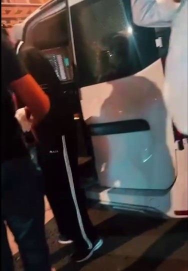 Erzurum'da annesini rahatsız ettiği iddiasıyla kiracısı oldukları ev sahibini bıçakla