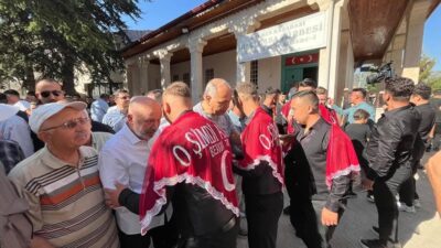 Afyonkarahisar’ın Erkmen beldesinde yer alan Ahmet Karahisari Hacı Baba Türbesi'nde,