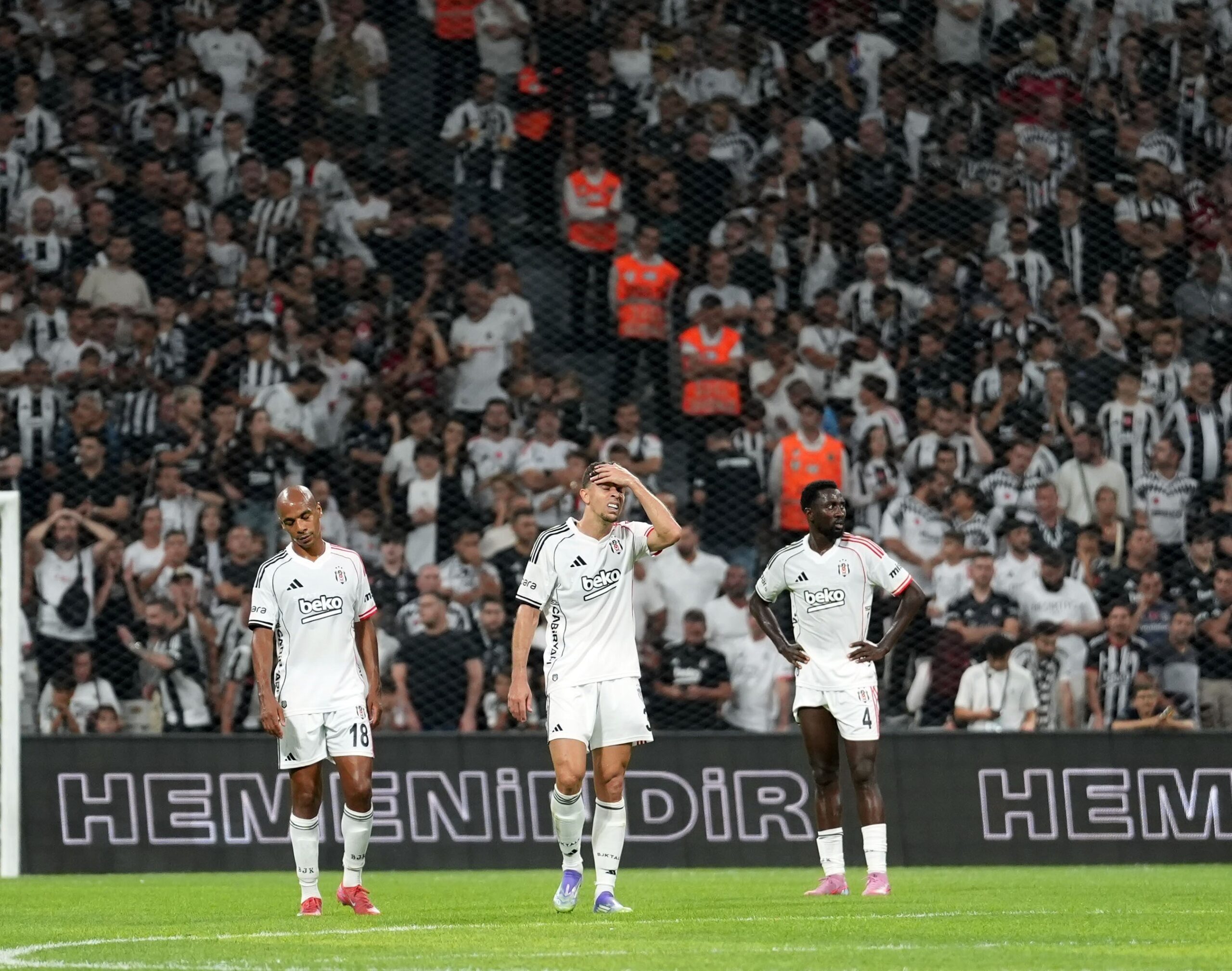 Beşiktaş, bu sezon Süper Lig ve Avrupa kupalarında oynadığı 8