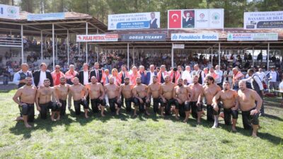 Beyağaç’ta 14’üncüsü düzenlenen Hüseyin Çokal Yağlı Pehlivan Güreşleri büyük coşkuyla