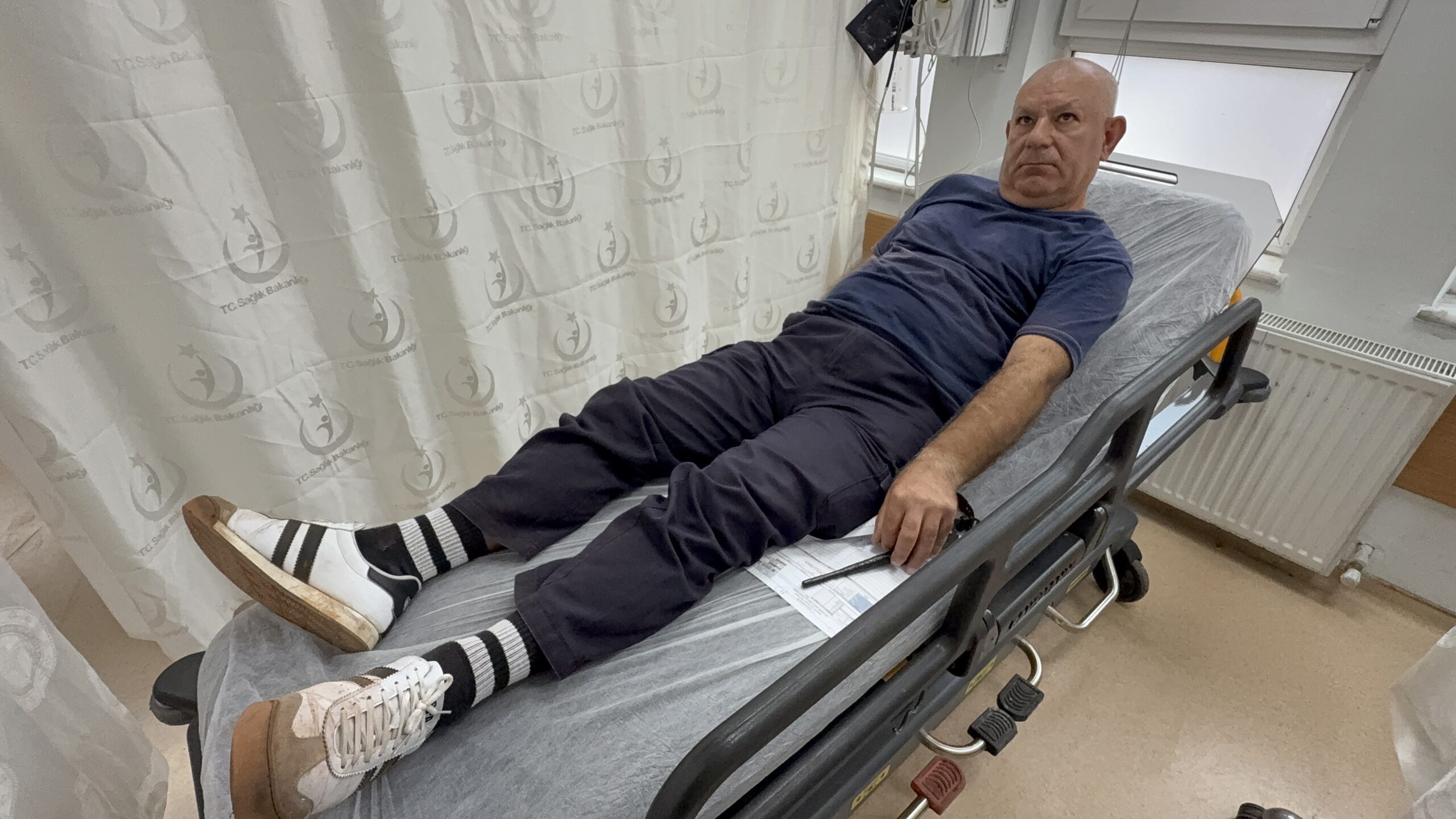 Samsun'da sahil kenarında bir kadının darbedildiğini gören 53 yaşındaki sualtı