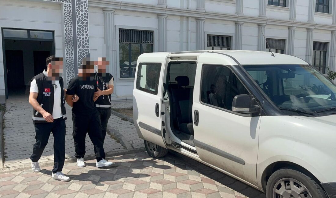 Kocaeli'nin İzmit ilçesindeki bir inşaat şantiyesinde, iki mesai arkadaşı arasında