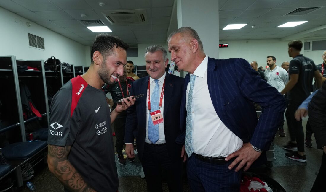 Cumhurbaşkanı Recep Tayyip Erdoğan, Gürcistan’ı 3-2 mağlup eden A Milli