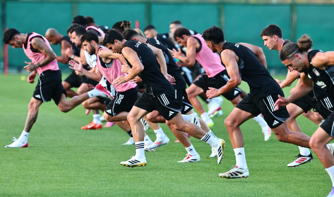 Siyah-beyazlılar taktik ağırlıklı idman yaptı
Beşiktaş, Trendyol Süper Lig'in 5. haftasında